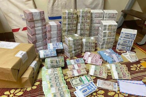 Ngày cận Tết, đổi 5 triệu tiền mệnh giá 50.000 đồng, người dân 'cắn răng' mất 650.000 đồng tiền phí