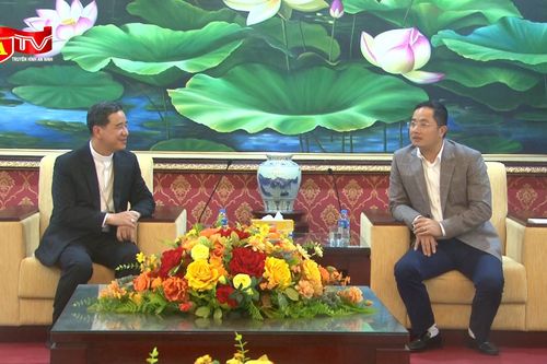 Tòa Giám mục Giáo phận Hưng Hóa thăm, chúc Tết Công an thành phố Hà Nội