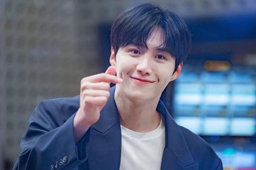 Sự kiện của Kim Seon Ho tại Việt Nam bị hủy