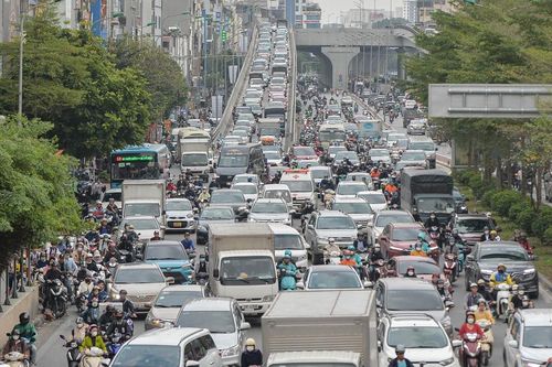 Tắc đường ngày cận Tết - Năm mới vẫn chuyện cũ