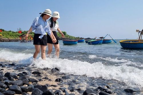 Quảng Ngãi: Các khu, điểm du lịch sẵn sàng đón khách dịp Tết