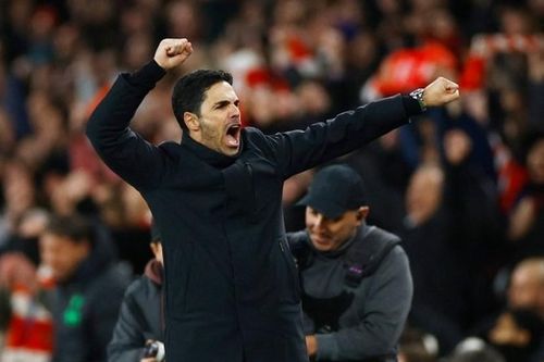 Chùm ảnh: Liverpool thảm bại, Arsenal thắp sáng cuộc đua vô địch