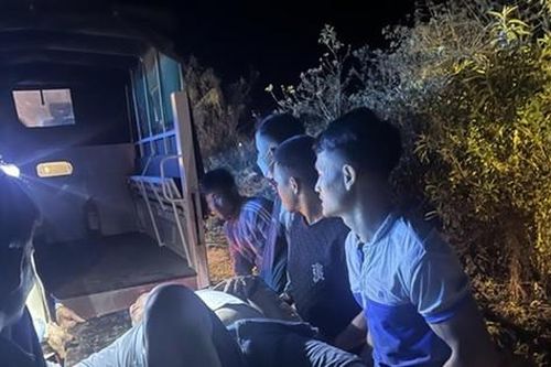 Tin mới vụ xe khách bị lật ở Kon Tum