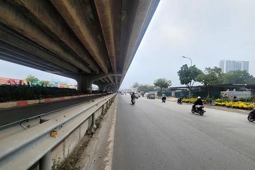Giao thông Hà Nội 'khác lạ' ngày cận Tết