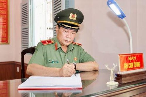 Công an TP Cần Thơ nguyện tiếp nối những trang sử hào hùng