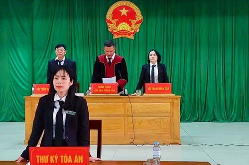 Xét xử lưu động các vụ án về tội 'Tàng trữ trái phép chất ma túy' và 'Buôn bán hàng cấm'