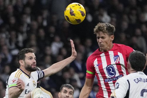 Real Madrid rơi điểm trước Atletico ở phút 93