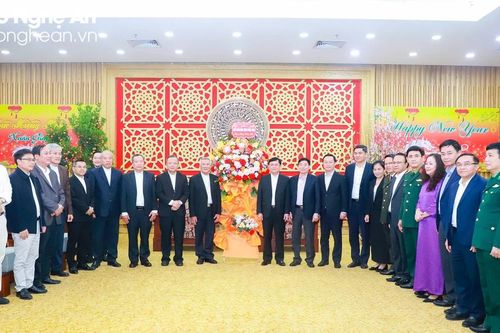 Tòa Giám mục Giáo phận Vinh chúc Tết Tỉnh ủy, HĐND, UBND, Ủy ban MTTQ Việt Nam tỉnh Nghệ An