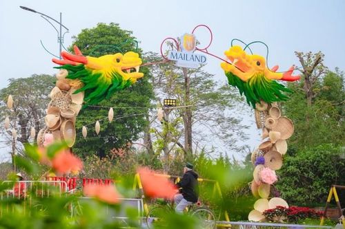Ngắm thiên đường hoa và trải nghiệm hội chợ Tết 2024 tại Mailand Hanoi City