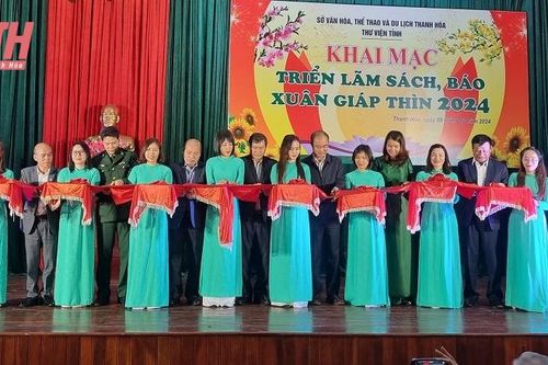 Khai mạc Triển lãm sách, báo Xuân Giáp Thìn 2024