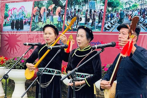 Bà Đinh Thị Thiều trọn đời gắn bó với điệu then
