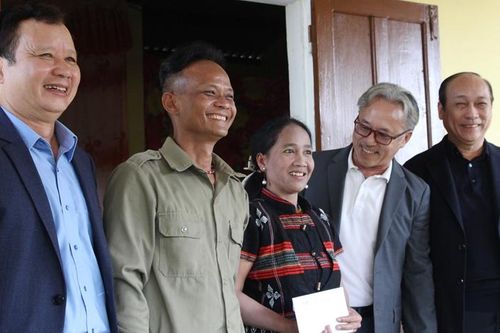 Vui tết, đón xuân, không quên nhiệm vụ