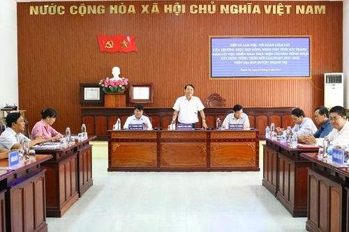 Xây dựng hạ tầng kỹ thuật, hạ tầng xã hội có trọng tâm, trọng điểm