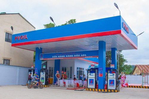 Giá dầu giảm sâu, 'đại gia' xăng dầu thua lỗ quý cuối năm 2023