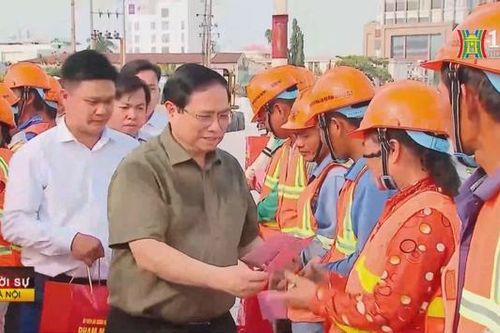 Thủ tướng chúc Tết lực lượng ứng trực tại Cần Thơ