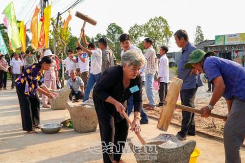 Giữ nét đẹp ngày Tết cổ truyền