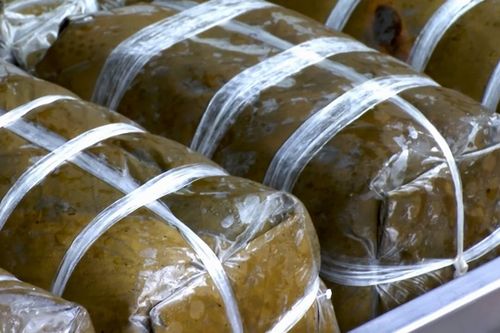 Giò chả Ước Lễ: Đặc sản mang hồn quê Việt