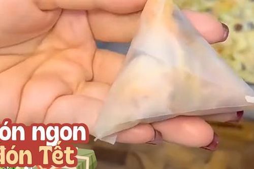 Cách gói nem tam giác cực dễ, mang bày mâm cỗ ngày Tết đẹp hết ý