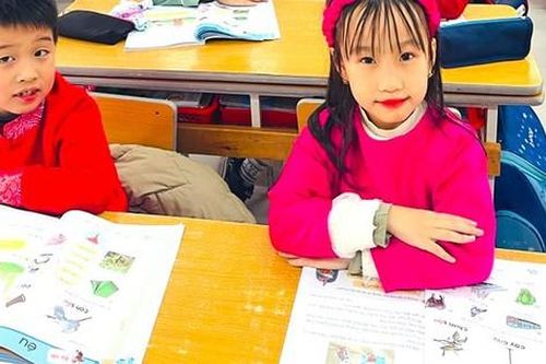 Những kiểu bài tập về nhà dịp Tết đặc biệt khiến học sinh thích thú