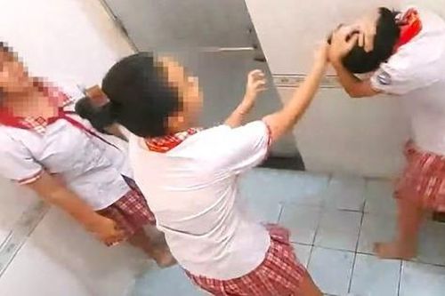 Tạm dừng việc học đối với học sinh vi phạm liệu có phù hợp?
