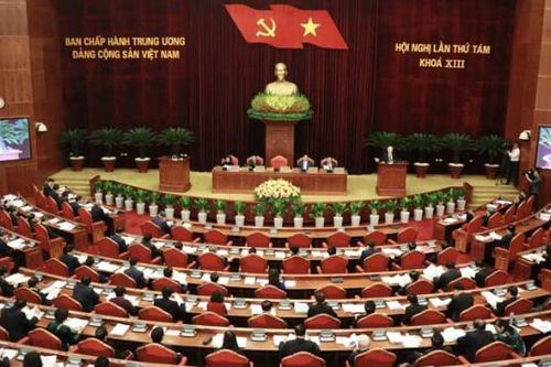 Đi trước mở đường, tạo dựng niềm tin