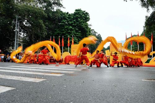 Múa rồng đất Thăng Long