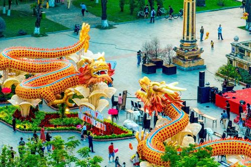 Chiêm ngưỡng cặp linh vật rồng dài 30m tuyệt đẹp ở Huế