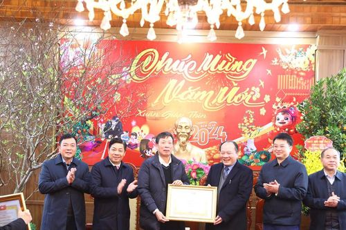 Bắc Giang: Vận động, tiếp nhận hơn 27 tỷ đồng tặng quà Tết