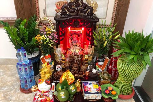 Điều tối kỵ khi lau dọn bàn thờ Thần Tài, Thổ Địa dịp Tết Giáp Thìn