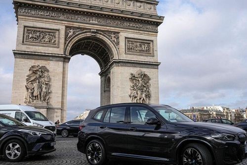 Paris tăng phí đậu xe, thêm kinh nghiệm cho nhiều thành phố