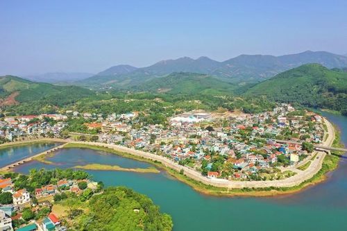 Công nhận 8 huyện đạt chuẩn nông thôn mới