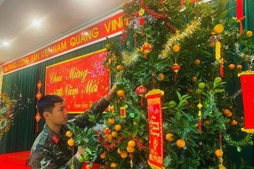 Ống kính bạn đọc: Tết đến với bộ đội tuyến đảo Đông Bắc