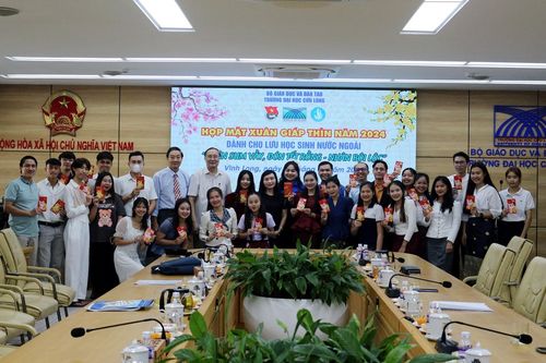 Lưu học sinh Trường ĐH Cửu Long hào hứng đón Tết Nguyên đán