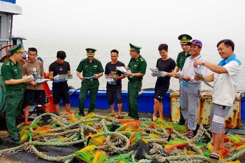 Phát huy sức mạnh 'thế trận lòng dân' ở khu vực biên giới biển Nam Định