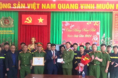 Đà Lạt khen thưởng cá nhân, tập thể tích cực chữa cháy