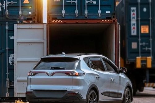 Hai mẫu xe VinFast cập bến Indonesia với ngoại thất mới lạ