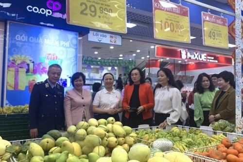 Bộ Công Thương kiểm tra bán hàng bình ổn Tết Giáp Thìn