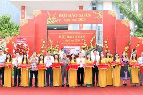 Kiên Giang: Khai mạc Hội báo Xuân