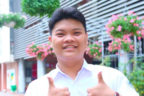 Học trường điểm đầu vào top dưới, nam sinh bất ngờ giành giải HSG quốc gia