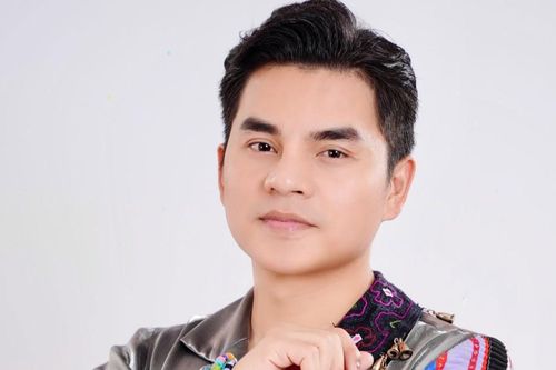 1.000 người kể chuyện chợ tình cùng ca sĩ La Hoàng Quý