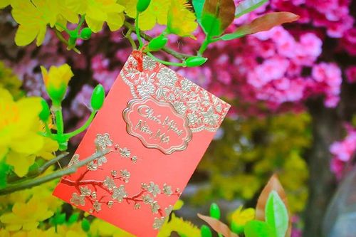 Quanh chuyện lì xì, chúc Tết