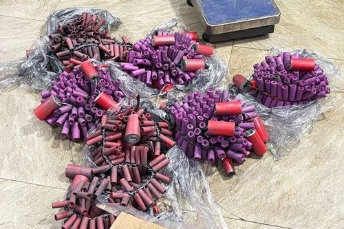 Bình Thuận: Chơi pháo nổ bị thương tích nặng phải chuyển BV Chợ Rẫy