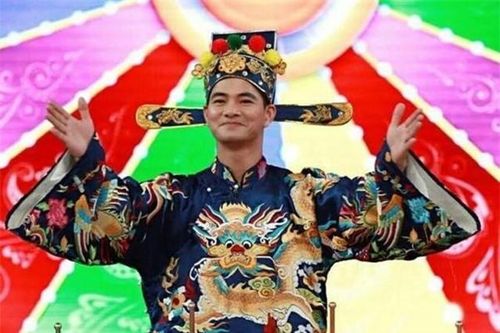 Xuân Bắc lần đầu thú nhận 'góc khuất' sau 20 năm đóng Táo Quân, tiết lộ thứ mình phải đánh đổi