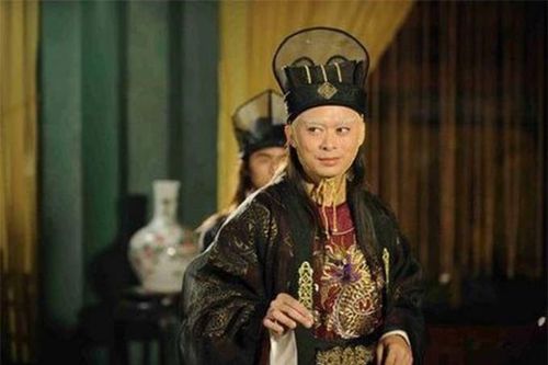 Thái giám thời xưa vệ sinh ra sao mà luôn có mùi nồng nặc kinh khủng trên cơ thể, dù đứng từ xa cũng ngửi thấy rõ?