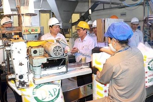 Chăm lo Tết, doanh nghiệp nỗ lực giữ chân lao động