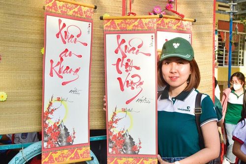 Chơi chữ ngày Xuân