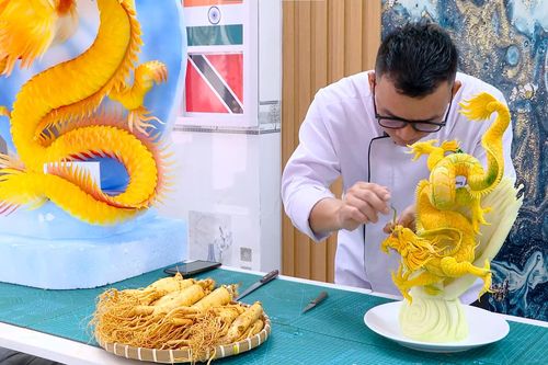 Năm con rồng, xem khắc củ sâm thành Rồng, Phượng