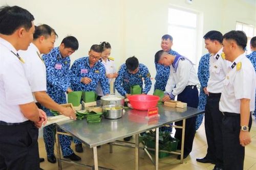 Lữ đoàn 189 Hải quân tổ chức Hội thi 'Bánh chưng xanh' nhân dịp Tết Nguyên đán