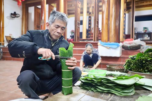 Làng bánh chưng vào Tết