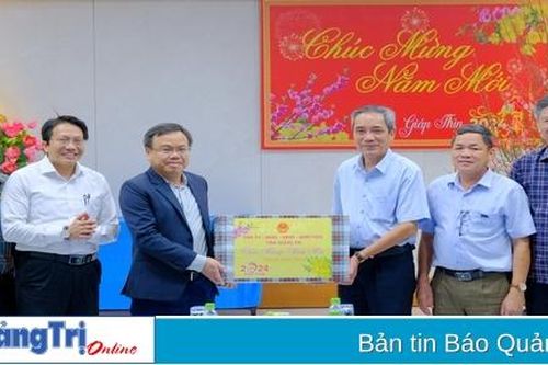 Phó Chủ tịch UBND tỉnh Lê Đức Tiến thăm, chúc Tết các doanh nghiệp